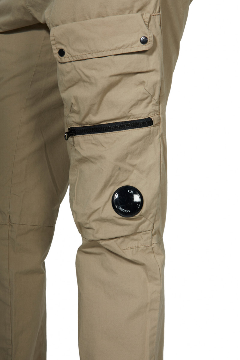 パンツ MICRO REPS LOOSE UTILITY PANTS C.P. Company Men's Micro Reps Loose Utility Pants in Black